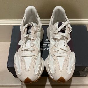 New Balance Women's Beige White Sneakers